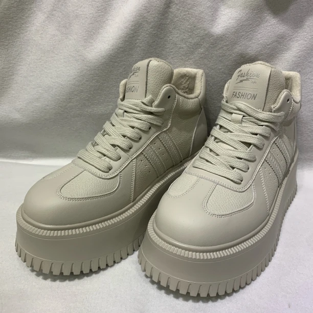 厚底加棉休闲时尚高帮冬季舒适保暖平跟休闲鞋米灰高级感