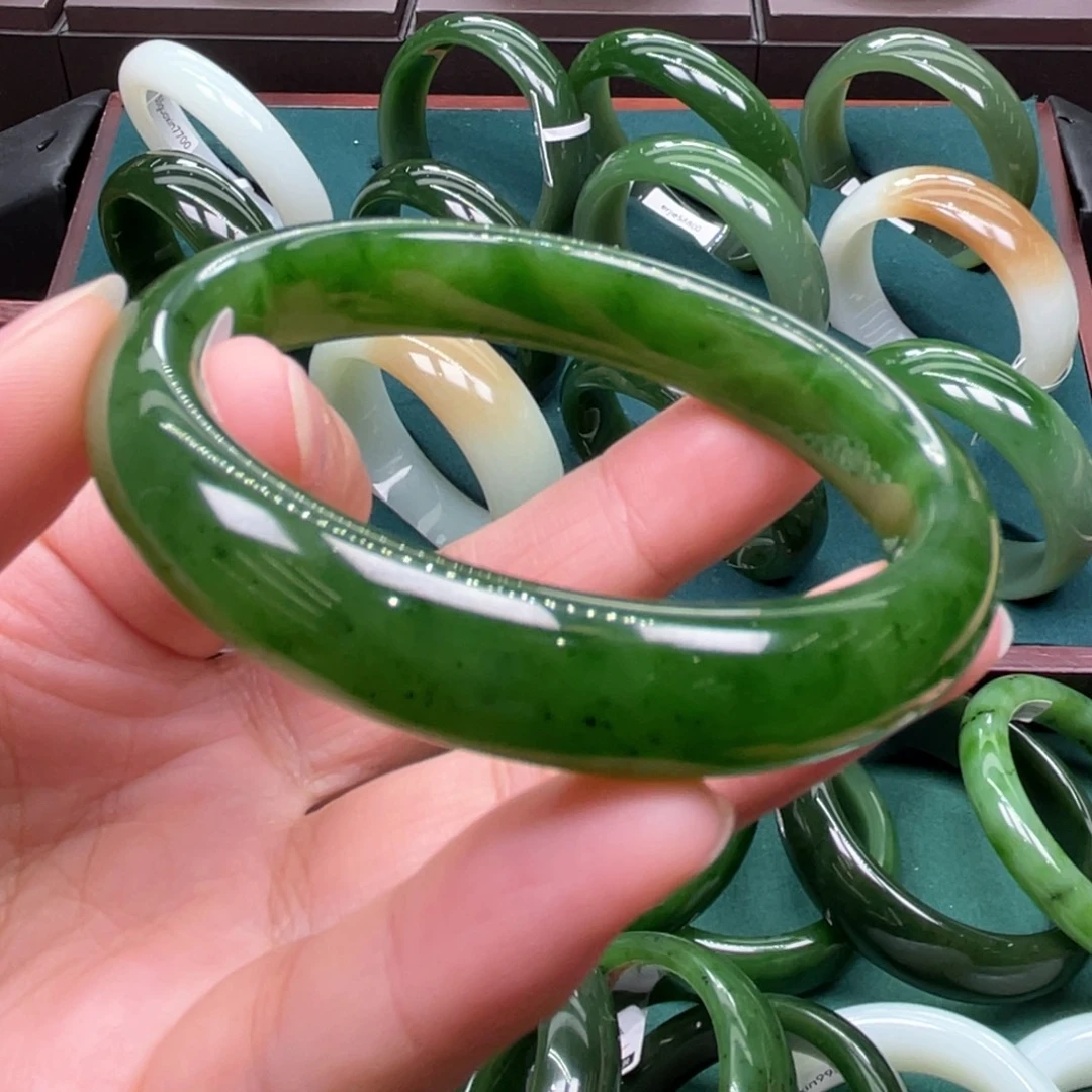 和田玉（碧玉）未镶嵌手镯5758