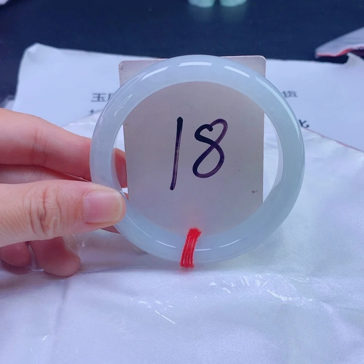 翡翠未镶嵌手镯圈口57575858