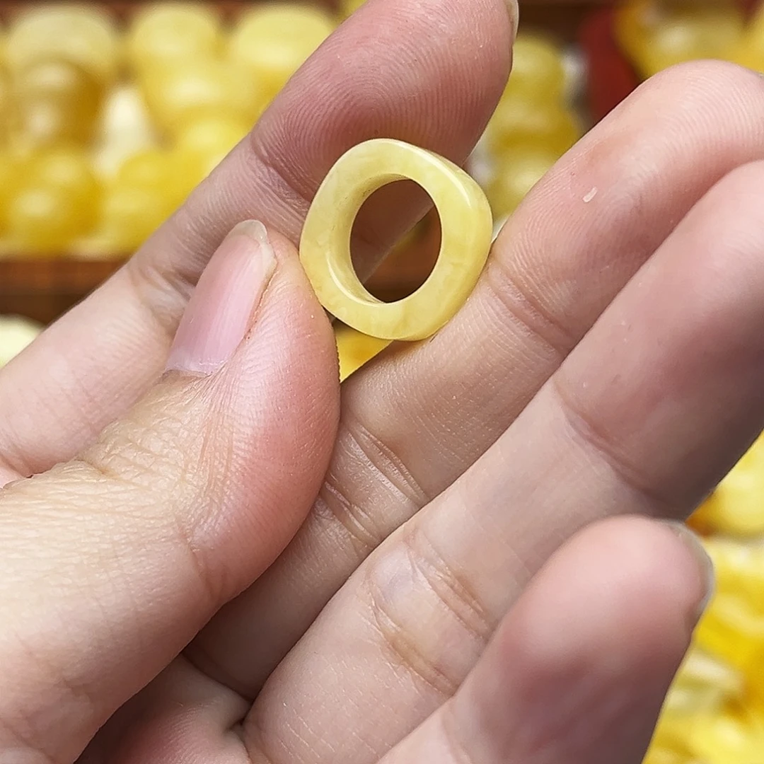 蜜蜡未镶嵌裸石天然