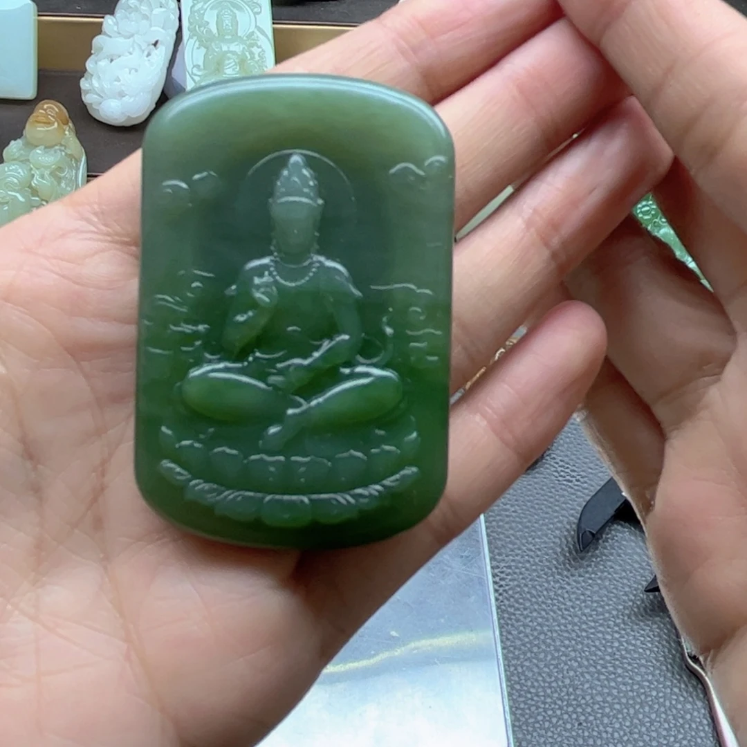 易***平和田玉未镶嵌颈饰