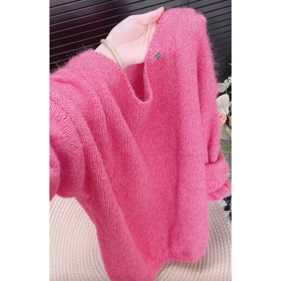 今年流行穿搭2025秋冬新款温柔风韩版圆领毛针织衫显瘦长袖上衣