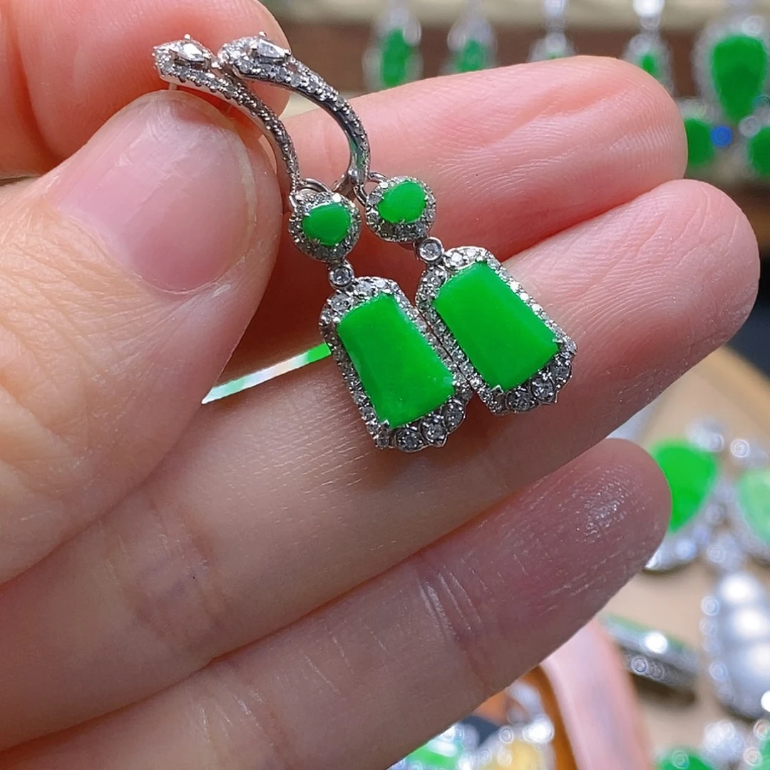 翡翠18K金镶嵌耳饰E***a无事牌