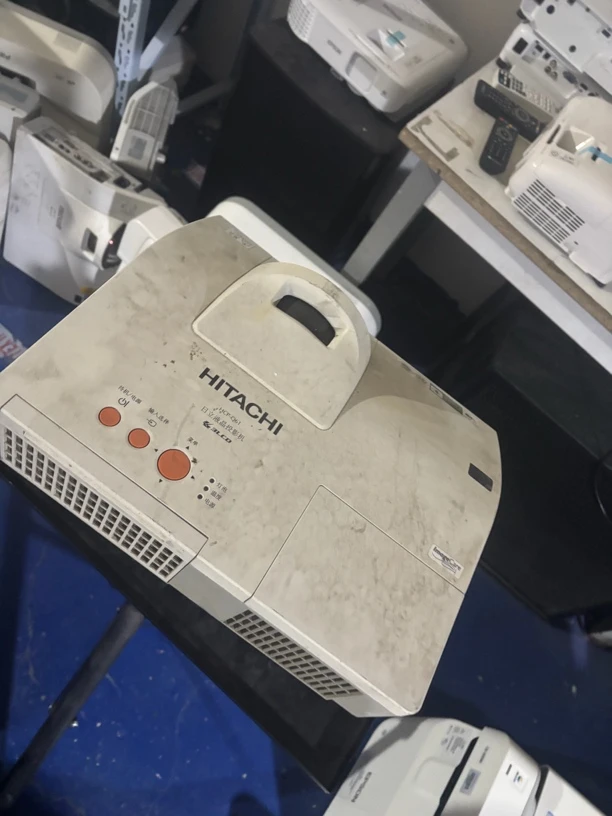 9新 HITACHI/日立 日立短焦配件投影仪 运费自理