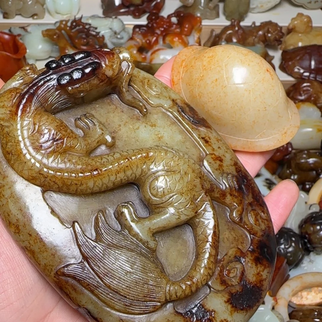 玄***真和田玉未镶嵌颈饰