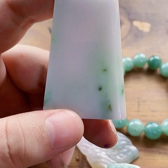 翡翠未镶嵌颈饰翡翠首饰未镶嵌