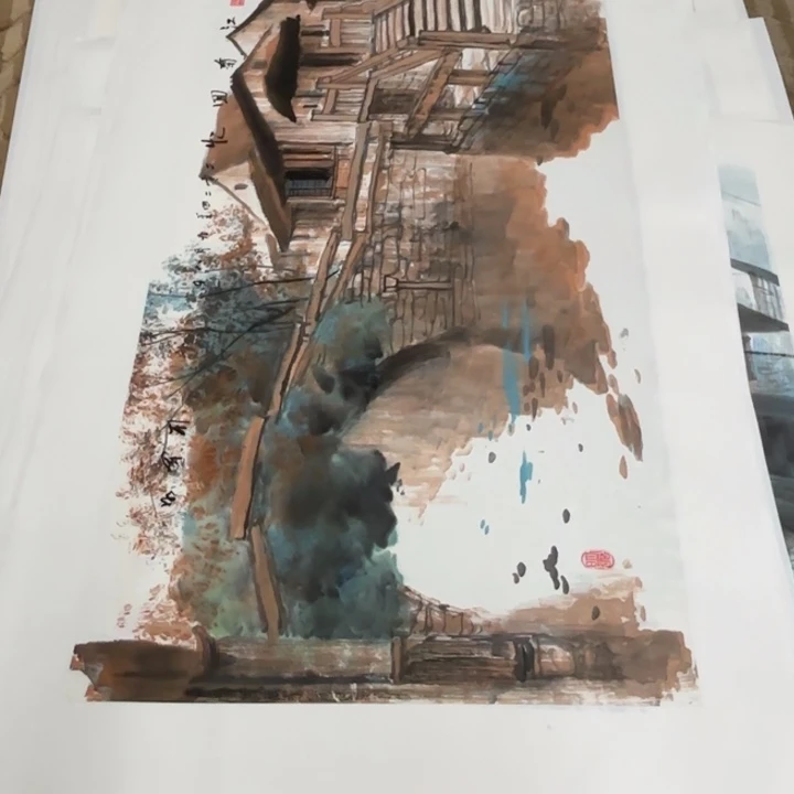 国画花鸟等图案为一体而得