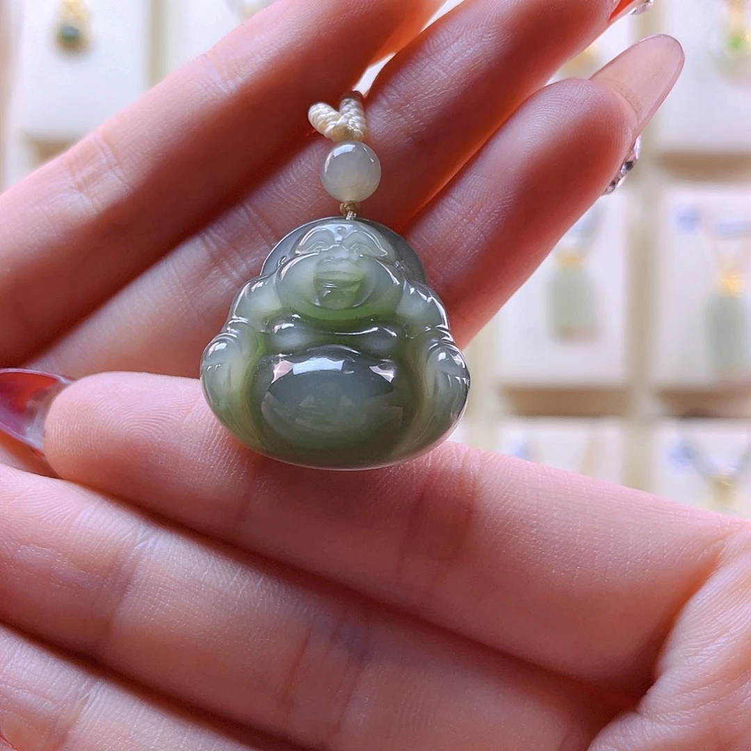 和田玉吊坠(赠链)未镶嵌?***了