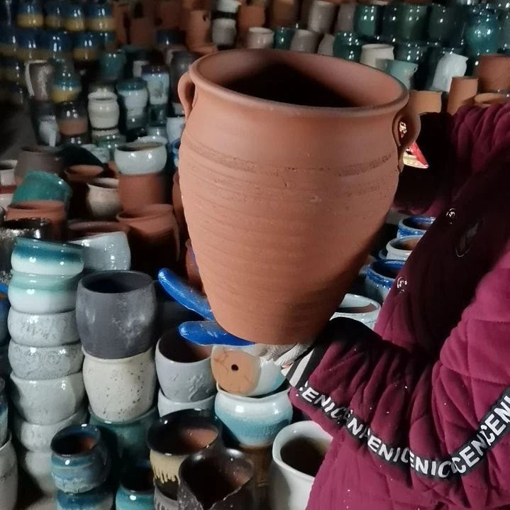 红陶口20高27瑕疵底裂