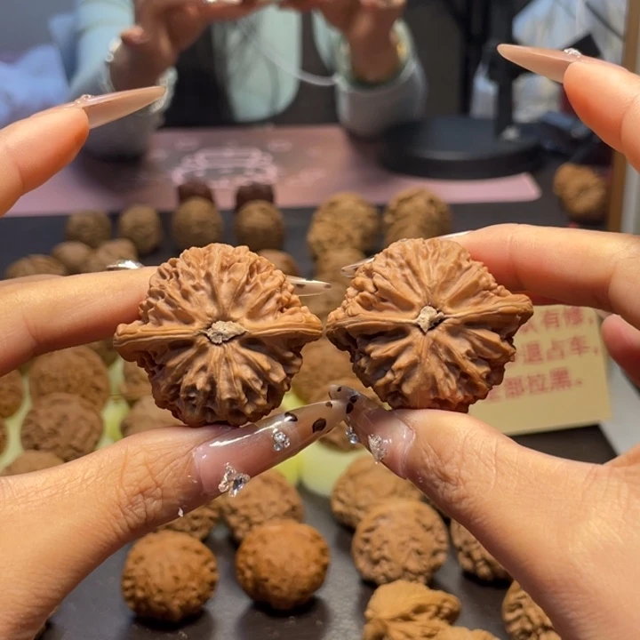 文玩核桃把件43宫灯77