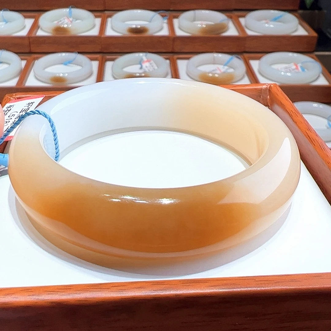 和田玉手镯5556未镶嵌