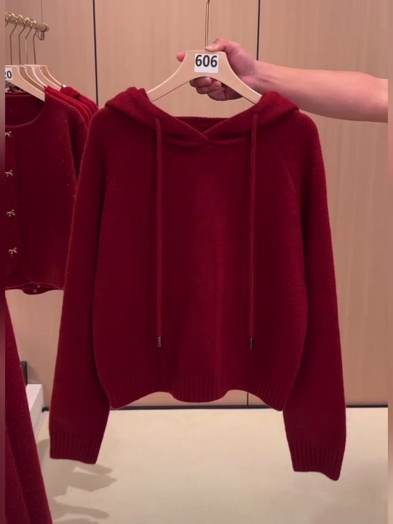 韩式简约红色连帽针织衫毛衣女长袖百搭休闲2025新款套头大码上衣
