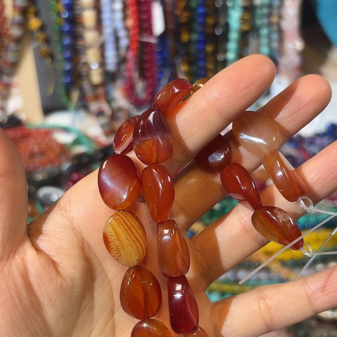 玛瑙/玉髓未镶嵌珠宝半成品红玛瑙扭扭一条