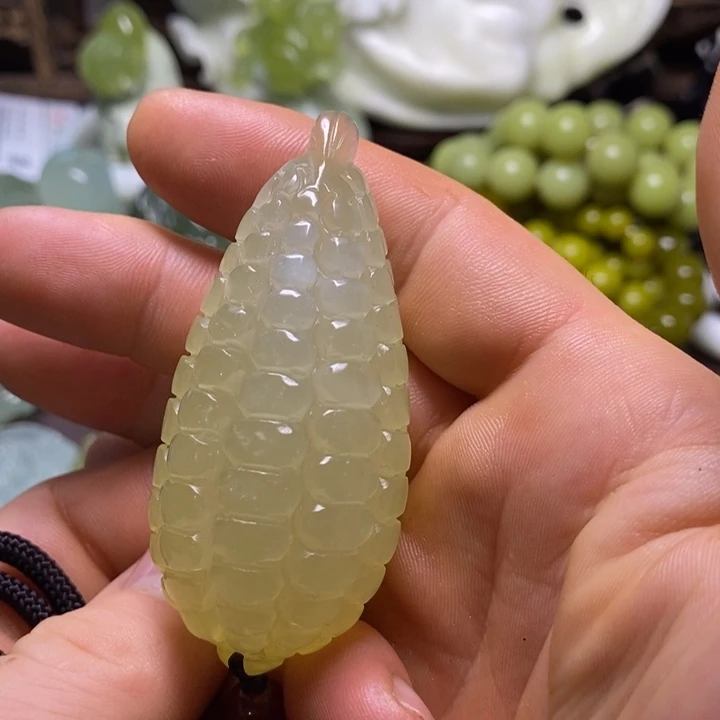 岫玉未镶嵌岫玉挂件