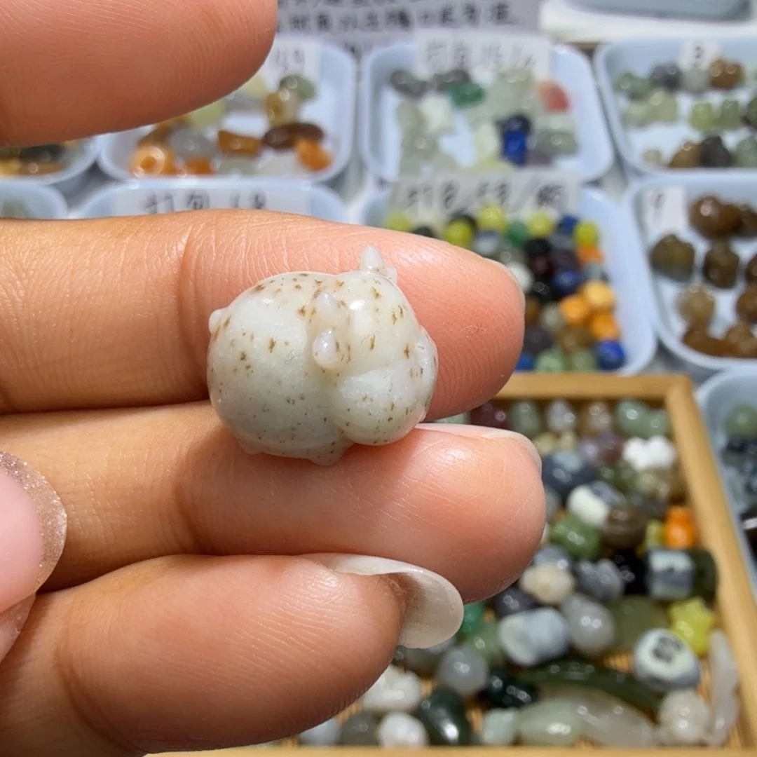 和田玉未镶嵌珠宝奇石