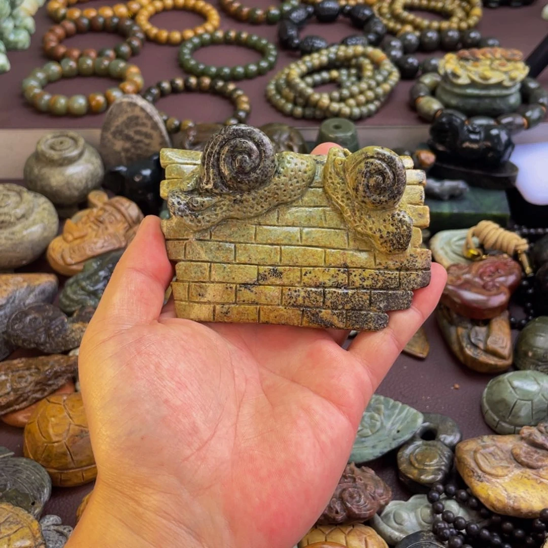 【闪购商品】未镶嵌岫岩河磨玉（透闪石质玉）挂件夜*