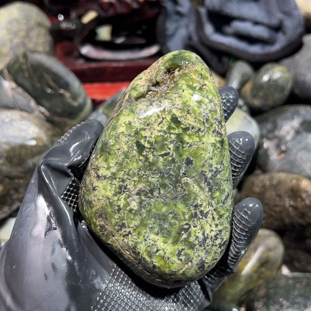合金蛇纹石玉西藏藏玉药王石米*?