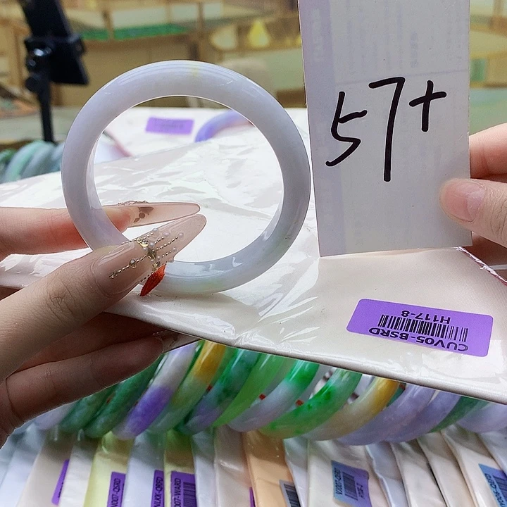 翡翠未镶嵌手镯uu