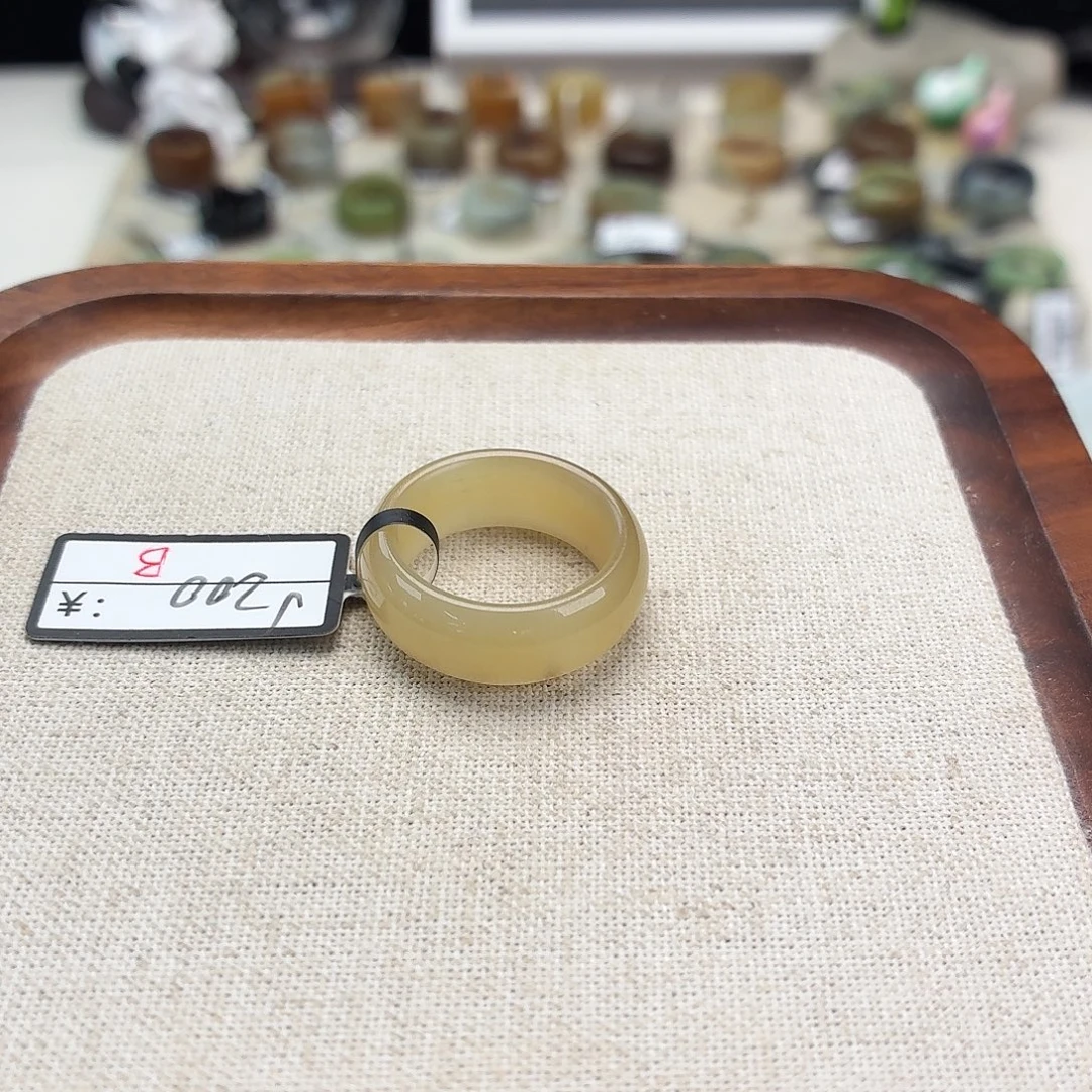 未镶嵌戒圈和田玉F71黄糖轮胎17.1不退换