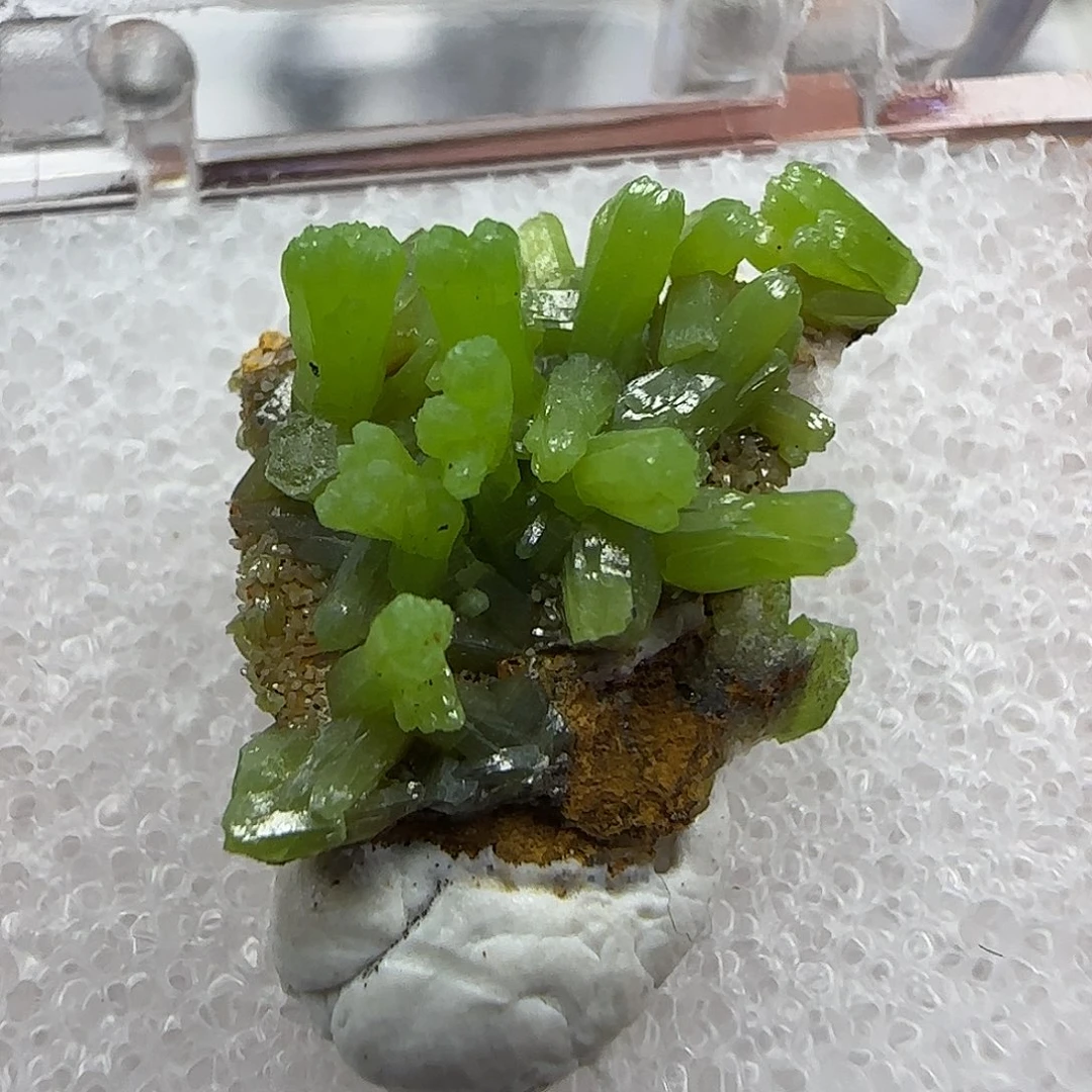 石材漏价磷氯铅矿