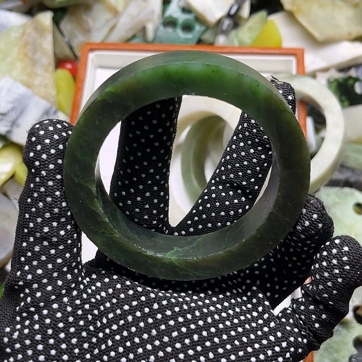 未镶嵌和田玉珠宝奇石