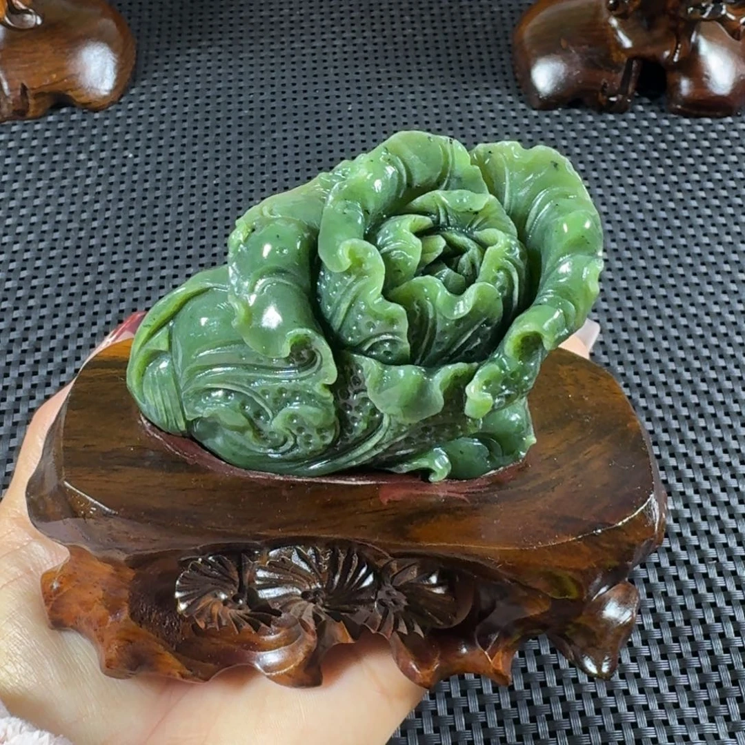 和田玉摆件未镶嵌碧玉