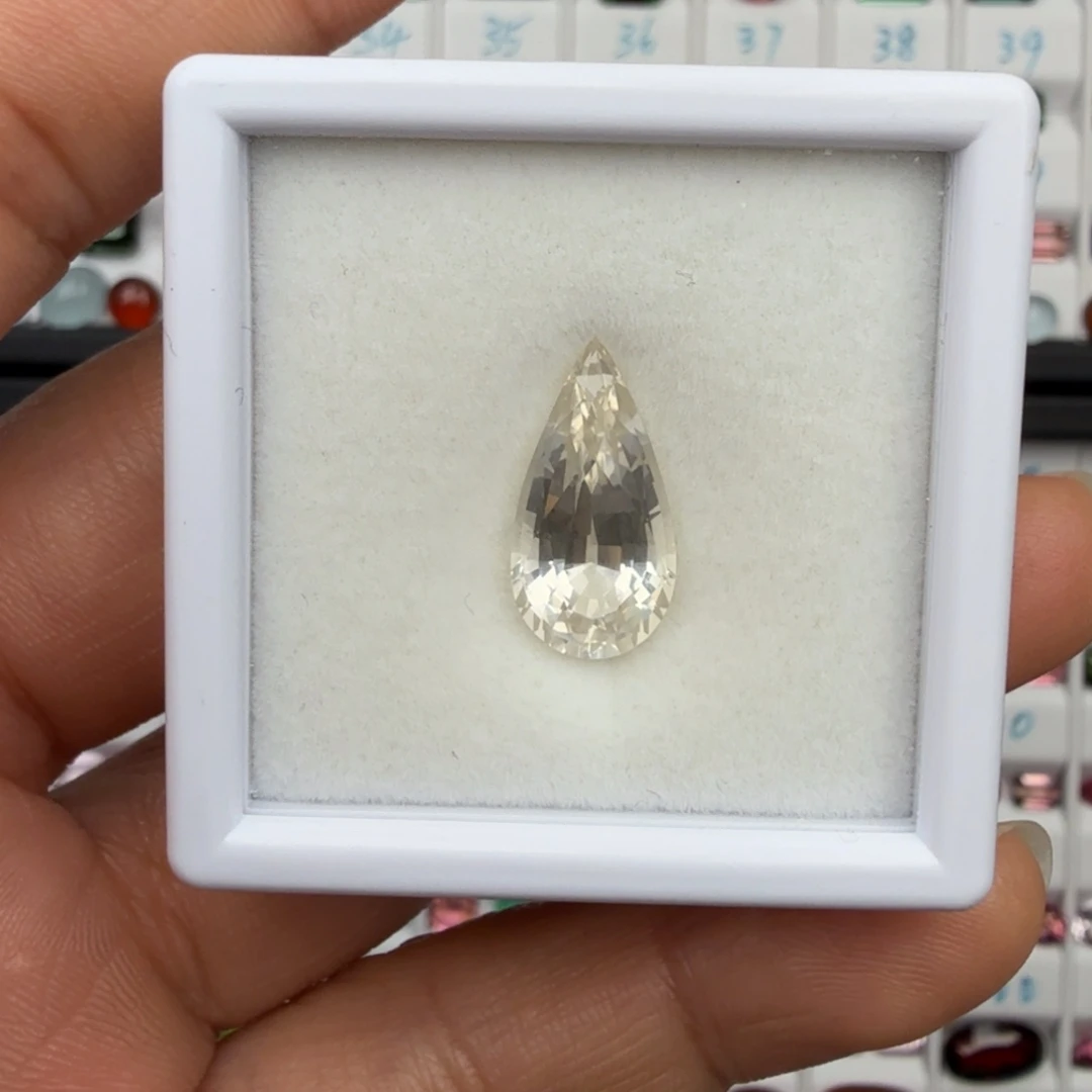 绿柱石裸石天然5.06克拉