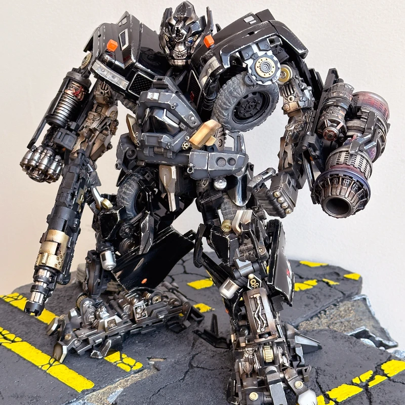 铁皮合金模型变形玩具金刚手办汽车人摆件机甲雕像可动机器人潮玩