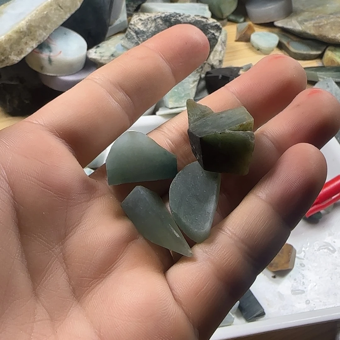 啊***来翡翠裸石缅甸翡翠