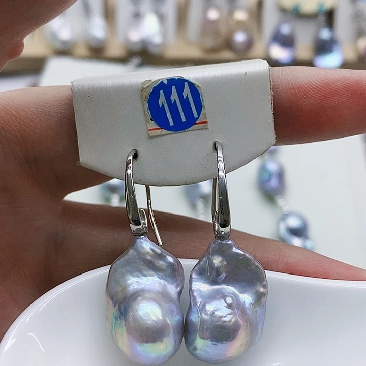 银S925镶嵌淡水珍珠耳饰