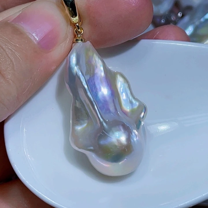 颈饰未镶嵌淡水珍珠