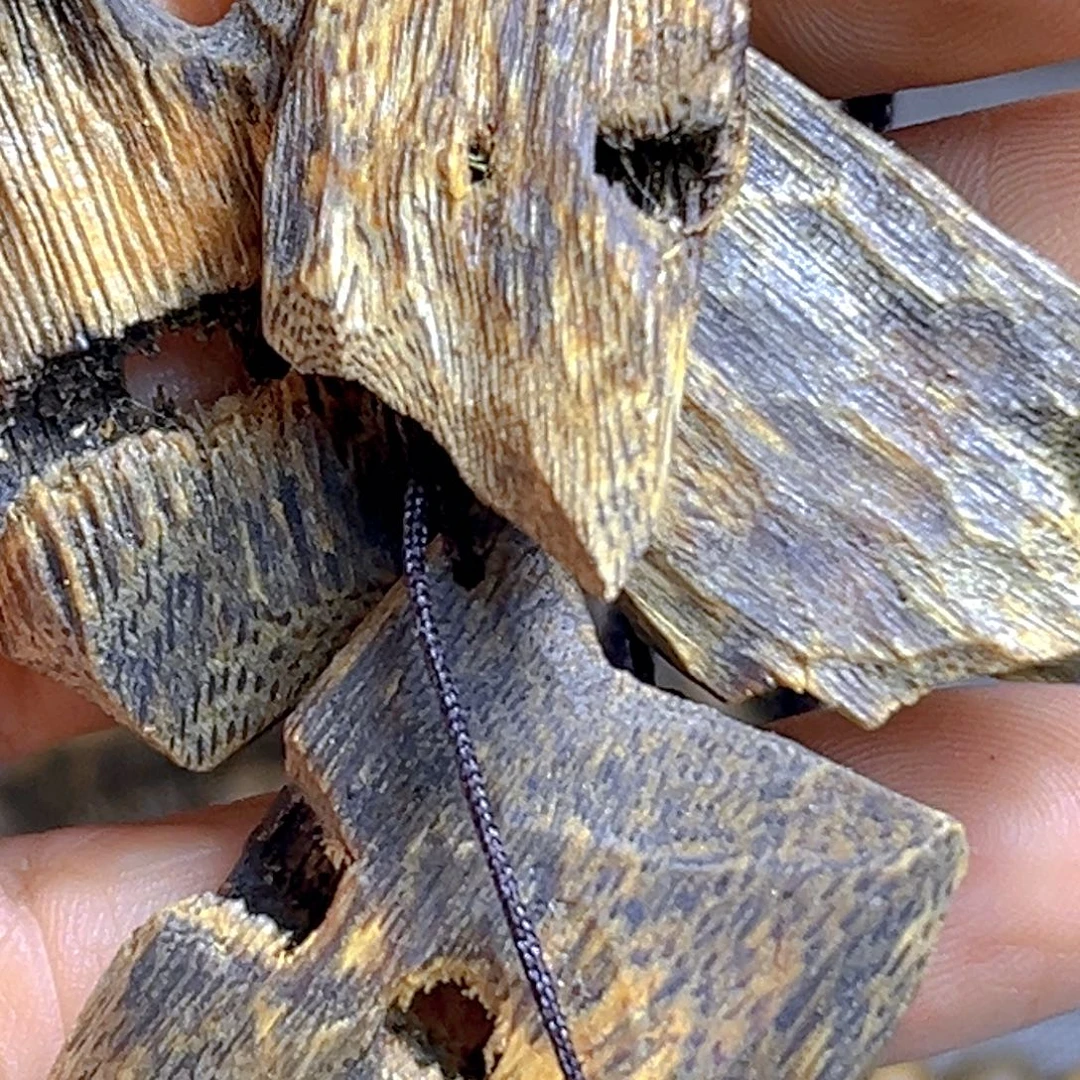 沉香碎屑沉香车挂