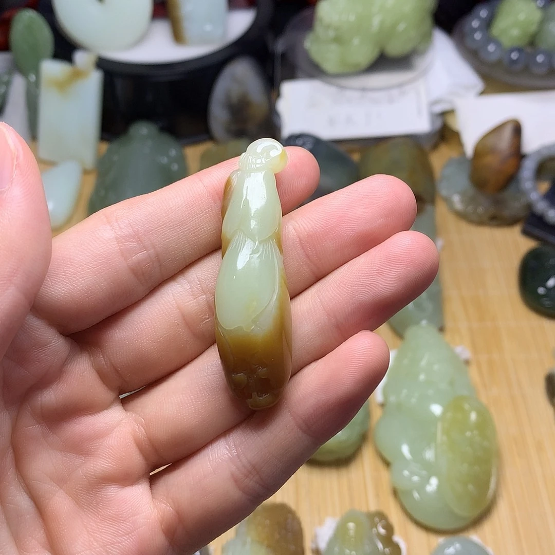 未镶嵌和田玉挂件