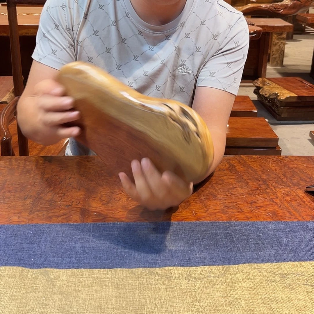 玉木（非红木类）巴花学名古夷苏木