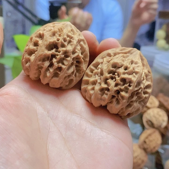 【闪购商品】文玩核桃把件40野牛小众