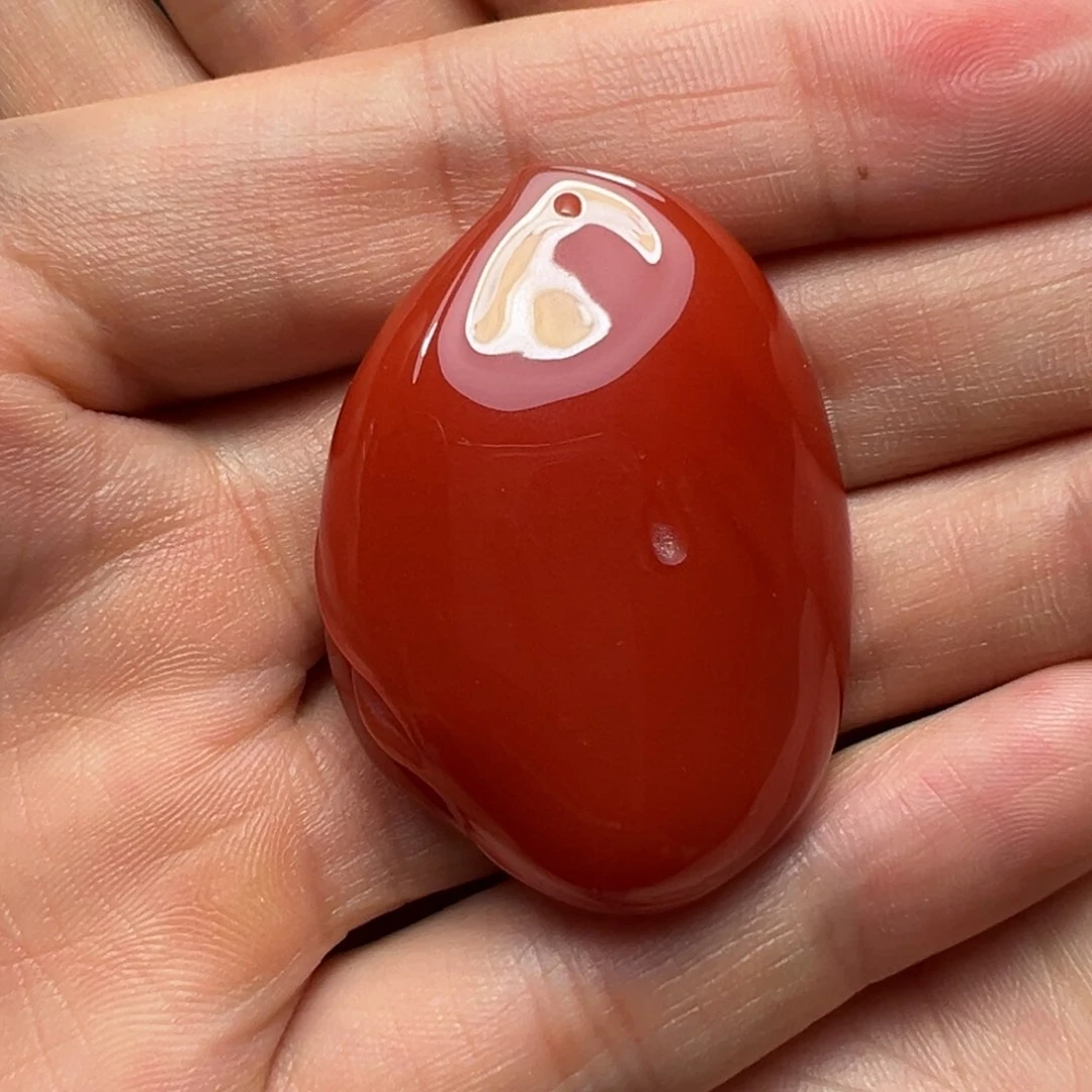 南红玛瑙吊坠未镶嵌