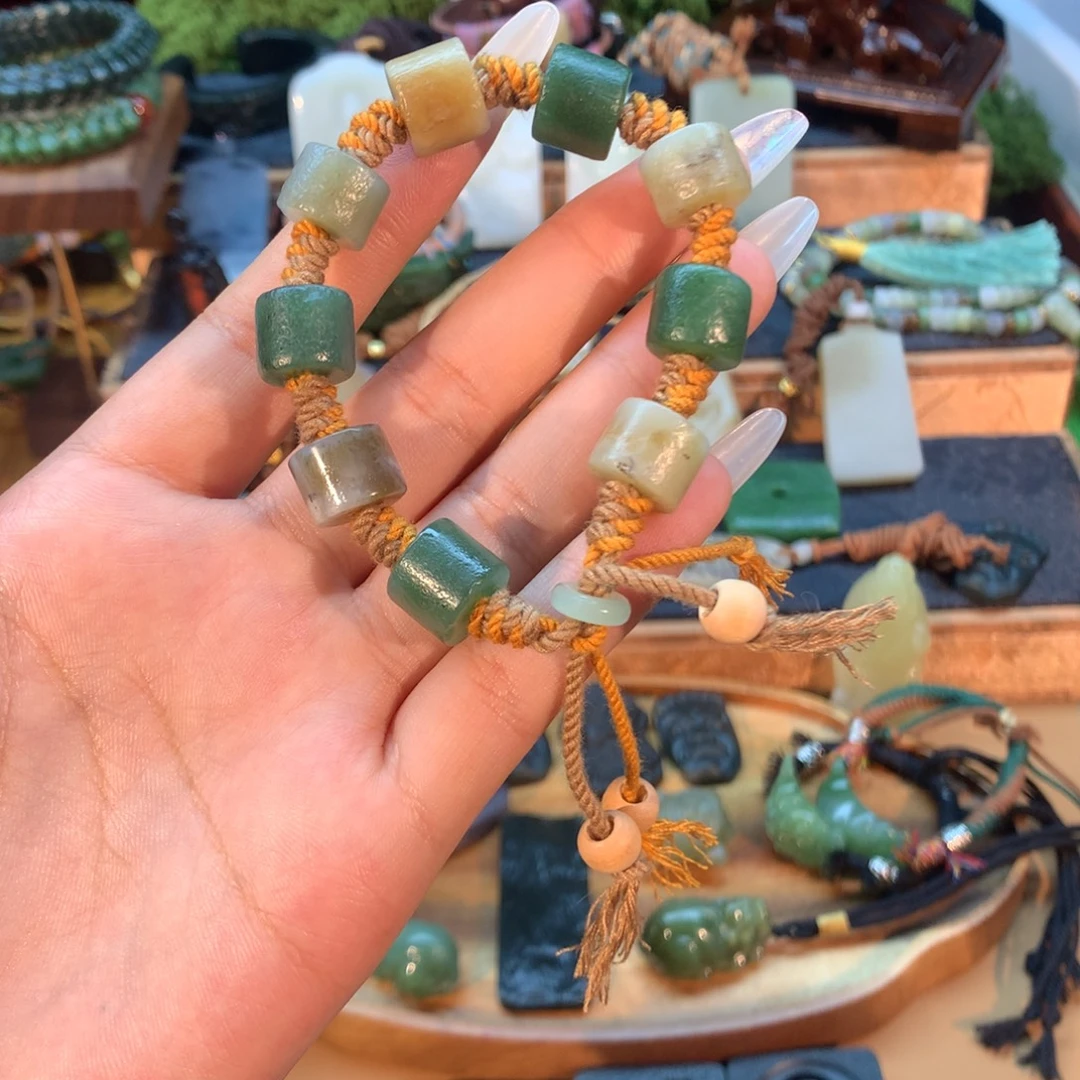 和田玉（糖玉）未镶嵌挂件