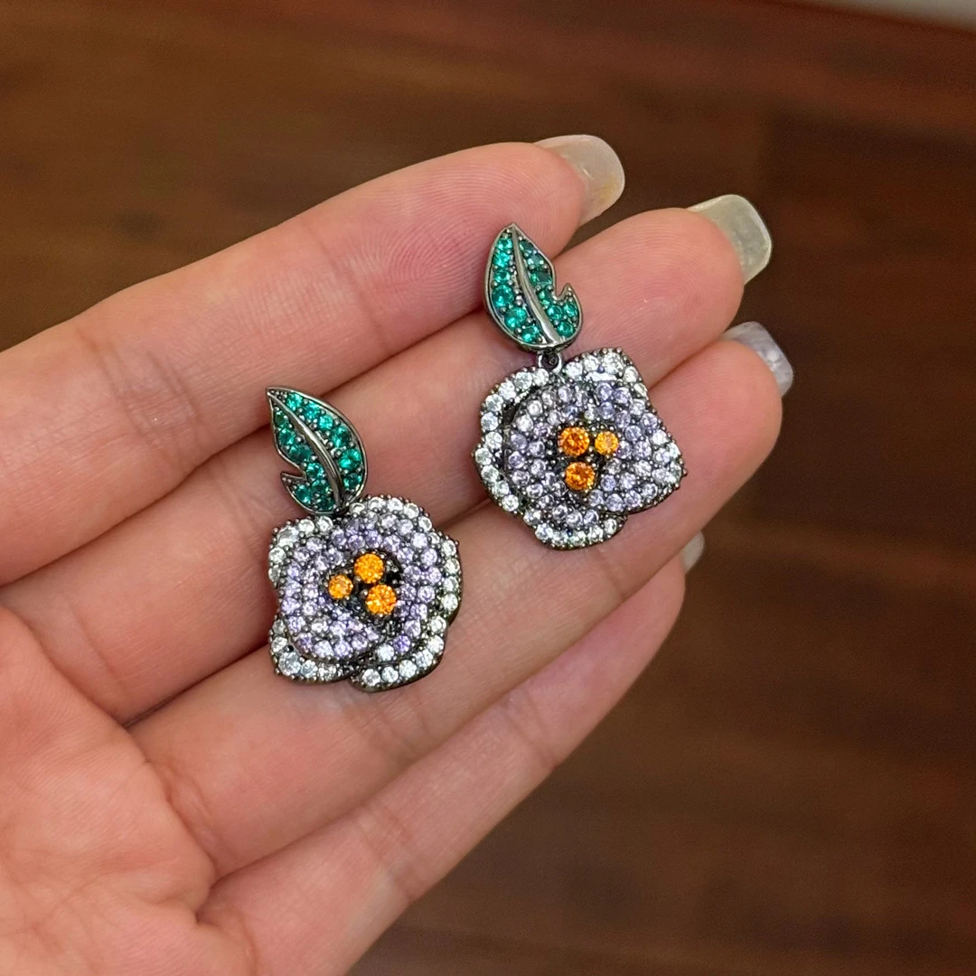 铜合金合成锆石耳饰 E0657 时尚高级定制玫瑰花复古重工贵妇耳钉