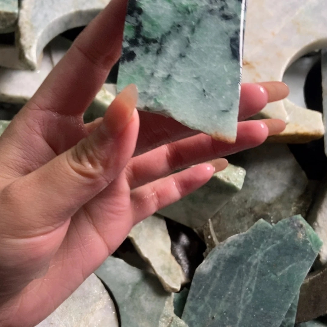 翡翠未镶嵌挂件天然翡翠