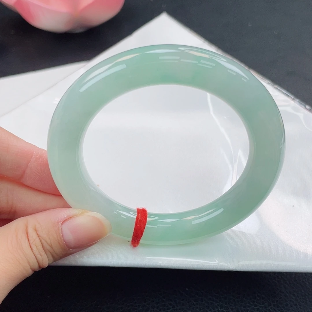 翡翠未镶嵌手镯绿晴胖圆 打磨