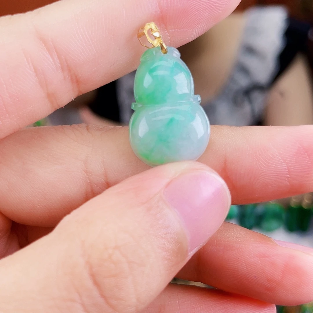 翡翠18K金镶嵌耳饰