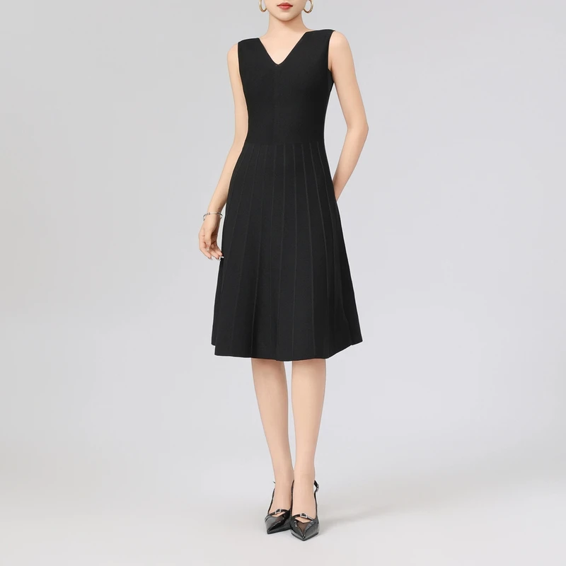 AMASS/阿玛施早春新款气质优雅时尚V领修身显瘦针织连衣裙558001