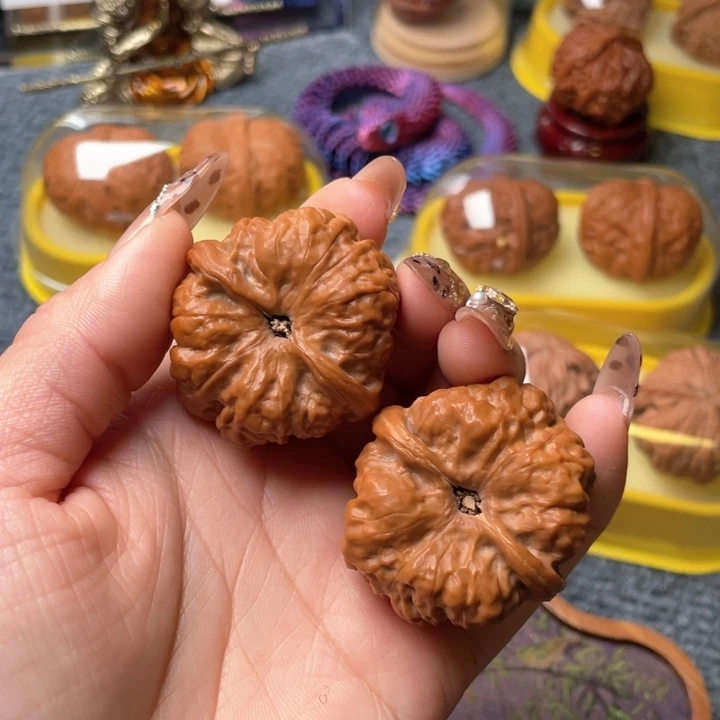 文玩核桃把件蛙蛙