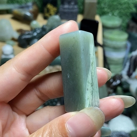 未镶嵌和田玉（糖玉）珠宝半成品