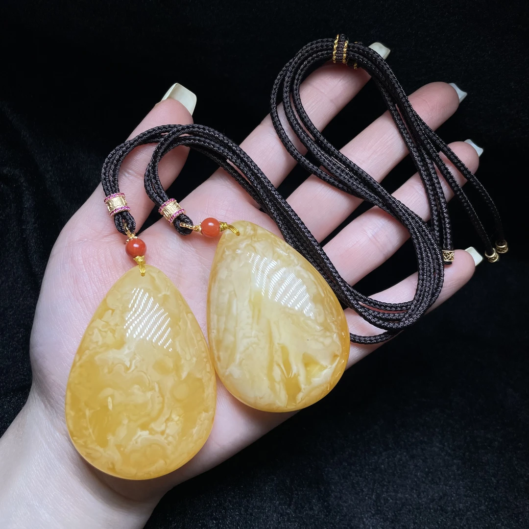 【云上好物】24 DS85080-蜜蜡吊坠—多样性发一件-随形（JG）