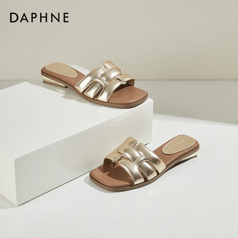 达芙妮编织一字休闲拖鞋女夏季新款小众设计感时尚舒适外穿凉拖鞋