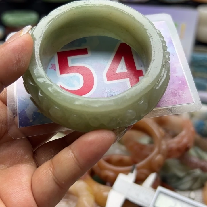 石英岩玉手镯未镶嵌