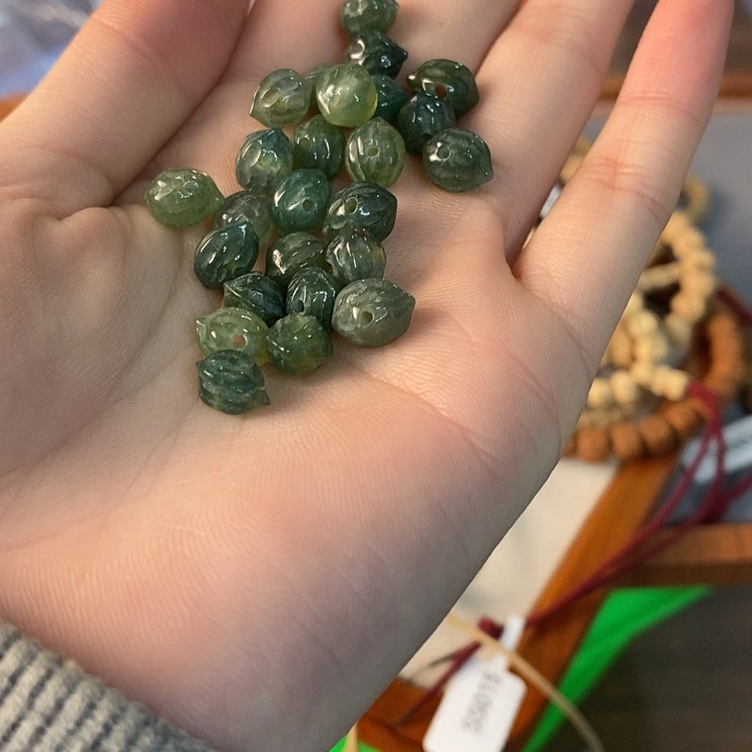 柏香籽/百香籽吊坠雕刻百香籽