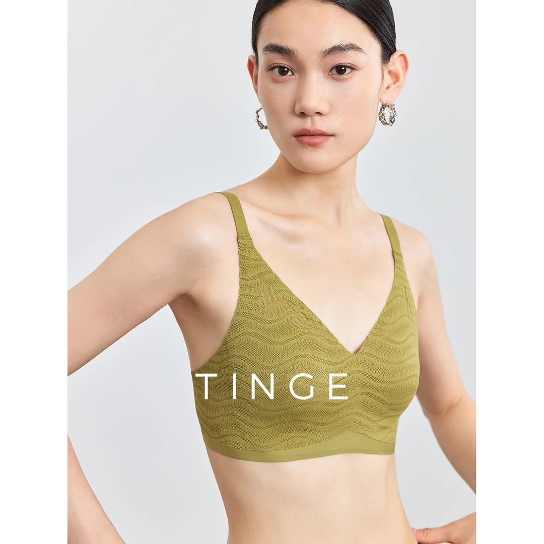 超薄蕾丝内衣女夏季大胸显小微聚拢文胸美背收副乳胸罩