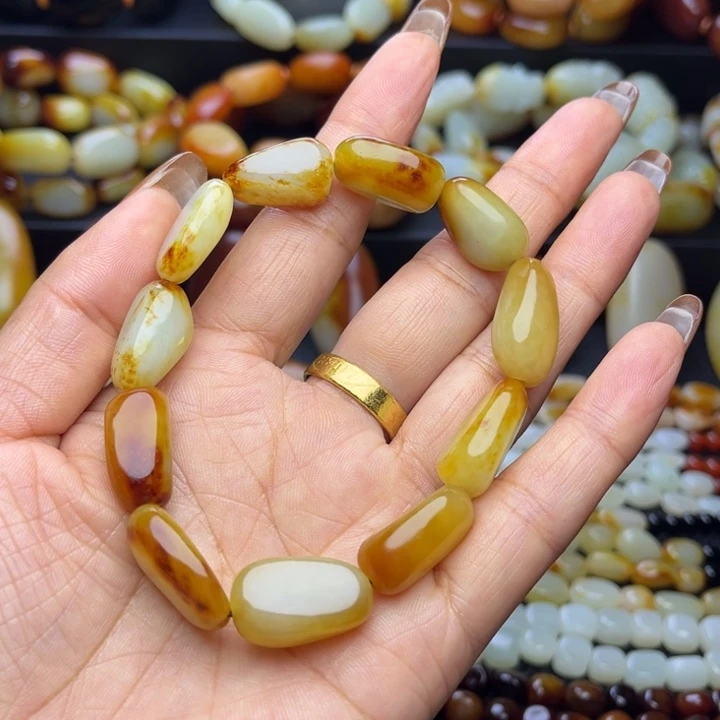 礼***书和田玉未镶嵌手链